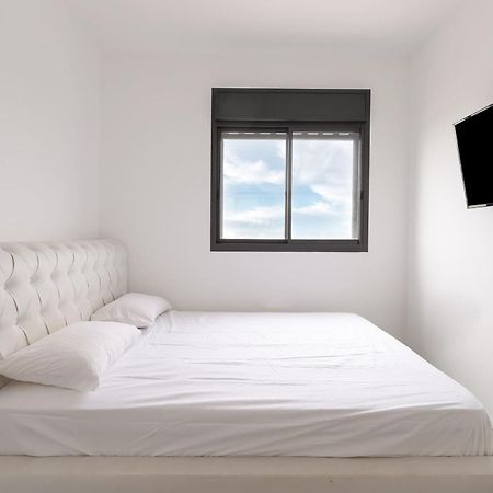 Stunning And Spacious In Kiryat Ata Qiryat Ata エクステリア 写真