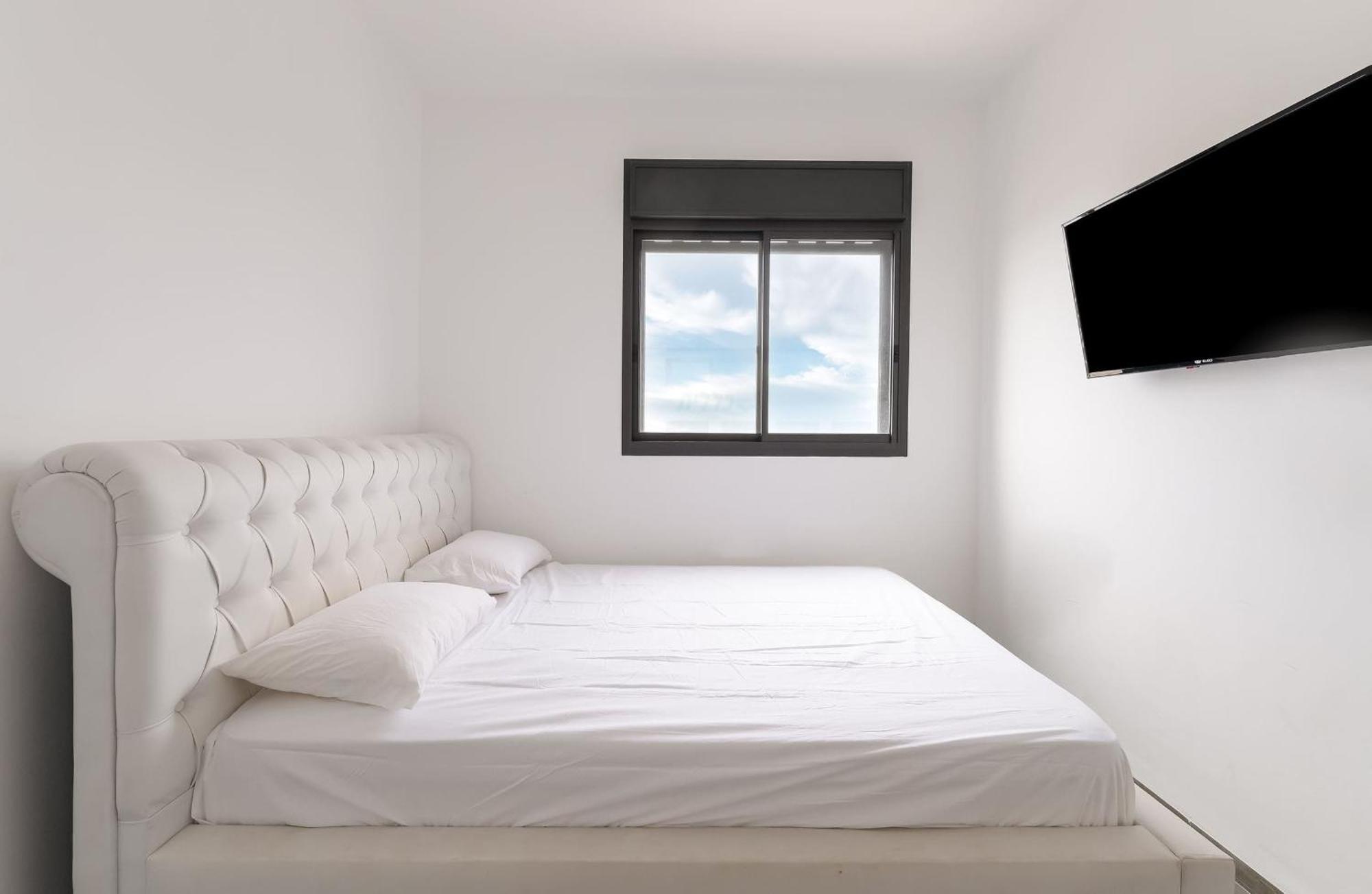 Stunning And Spacious In Kiryat Ata Qiryat Ata エクステリア 写真