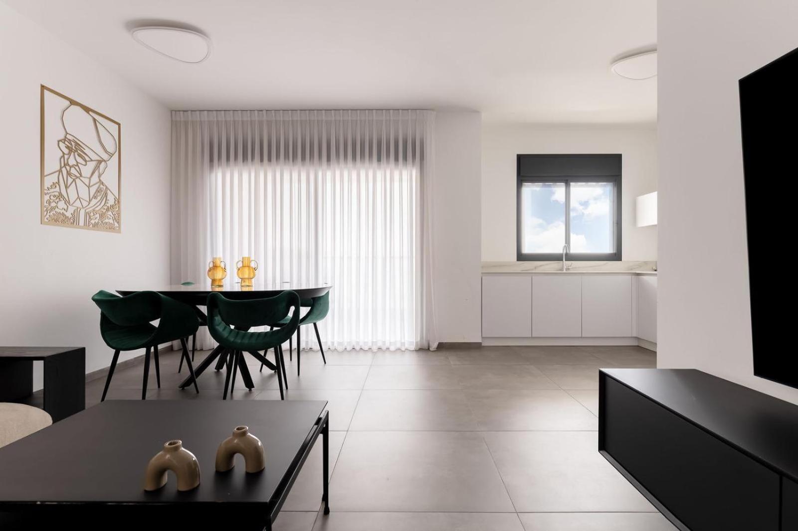 Stunning And Spacious In Kiryat Ata Qiryat Ata エクステリア 写真